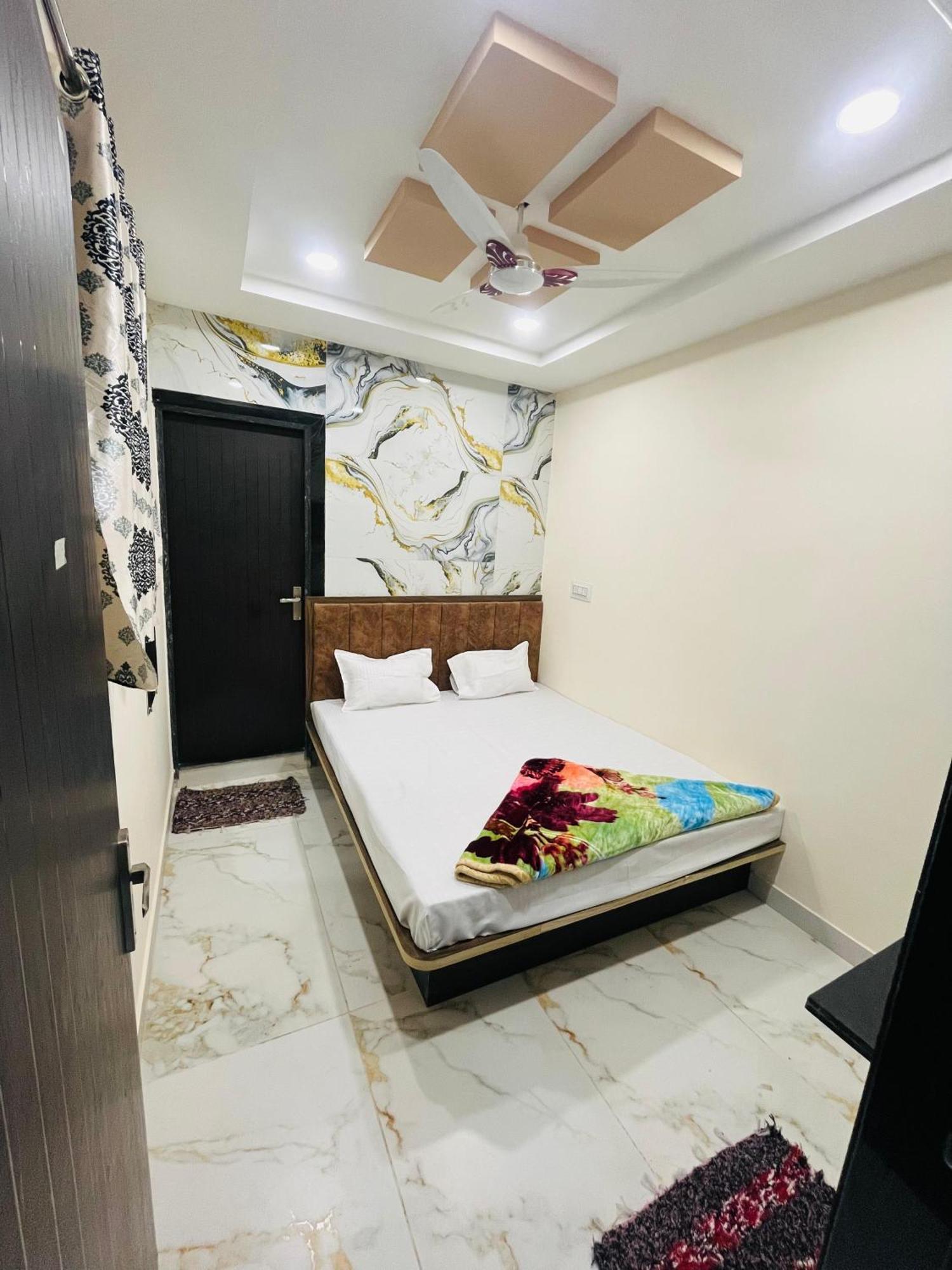 Hotel Sk Tower Ujjain Exterior photo